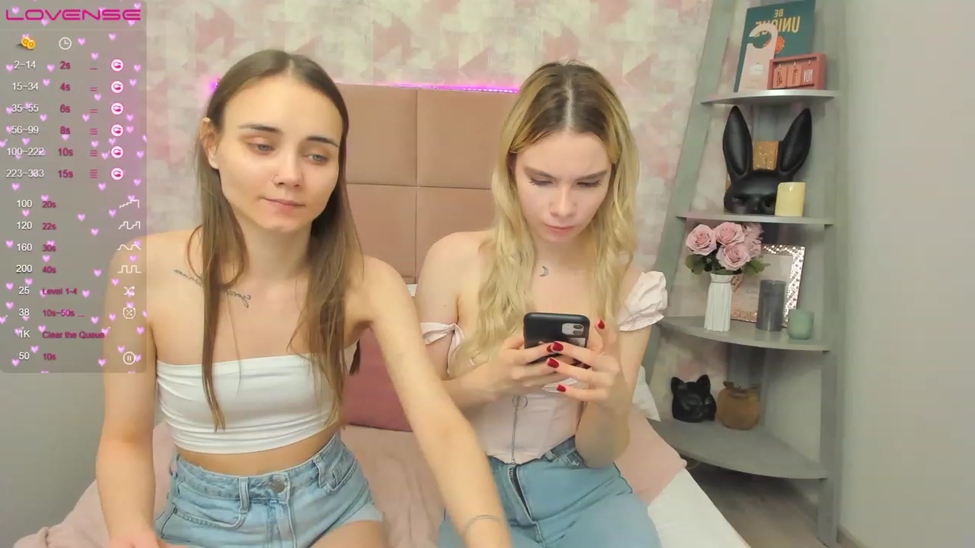 Gallery image thumbnail from IrisAdams's myfreecams stream on, 11/19/2022, 11:13 image 7 of 20