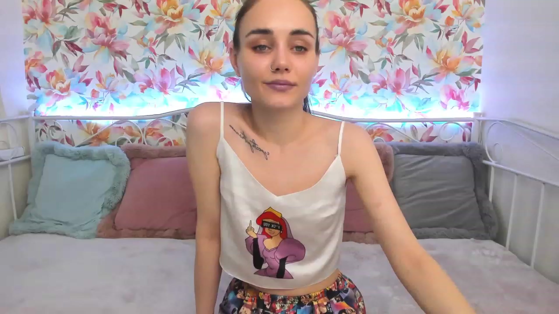 Gallery image thumbnail from IrisAdams's myfreecams stream on, 11/20/2022, 15:00 image 7 of 20