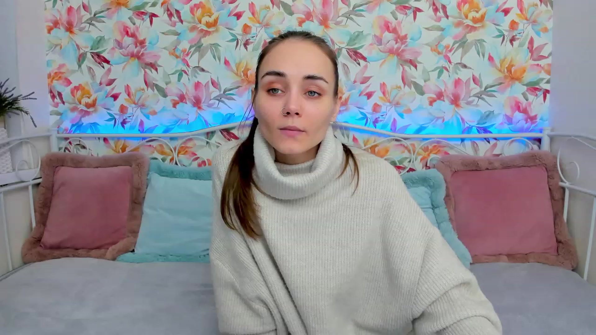 Gallery image thumbnail from IrisAdams's myfreecams stream on, 12/04/2022, 14:12 image 9 of 20