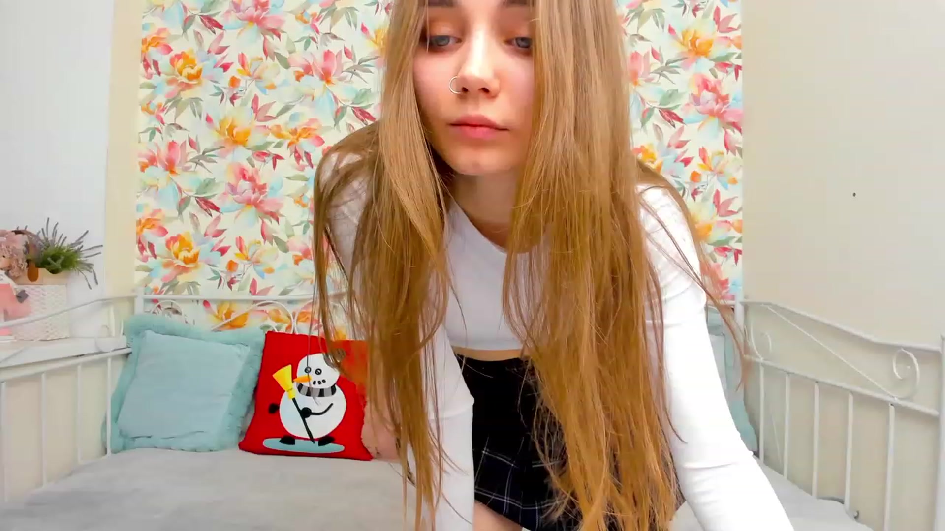 Gallery image thumbnail from IrisAdams's myfreecams stream on, 12/15/2022, 10:56 image 16 of 20