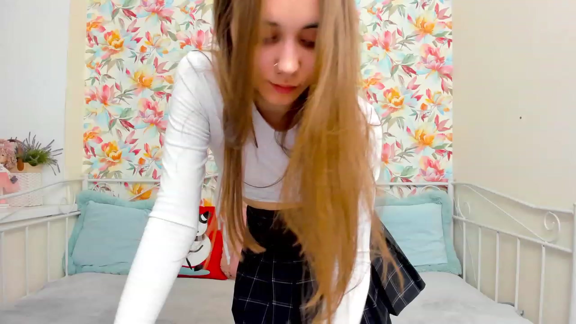 Gallery image thumbnail from IrisAdams's myfreecams stream on, 12/15/2022, 10:56 image 15 of 20