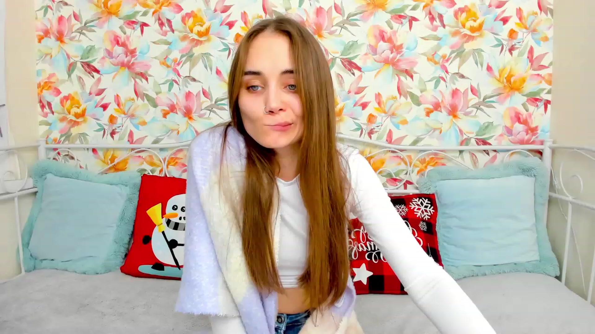 Gallery image thumbnail from IrisAdams's myfreecams stream on, 12/15/2022, 12:28 image 3 of 20