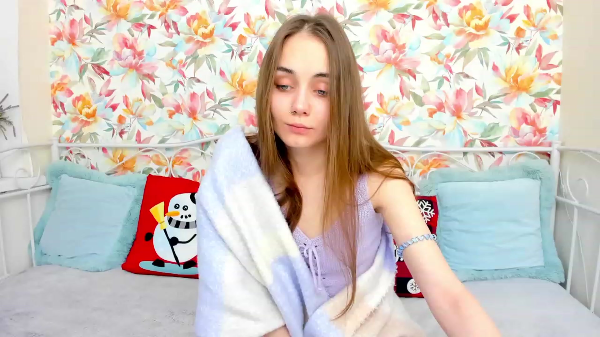 Gallery image thumbnail from IrisAdams's myfreecams stream on, 12/16/2022, 13:54 image 8 of 20