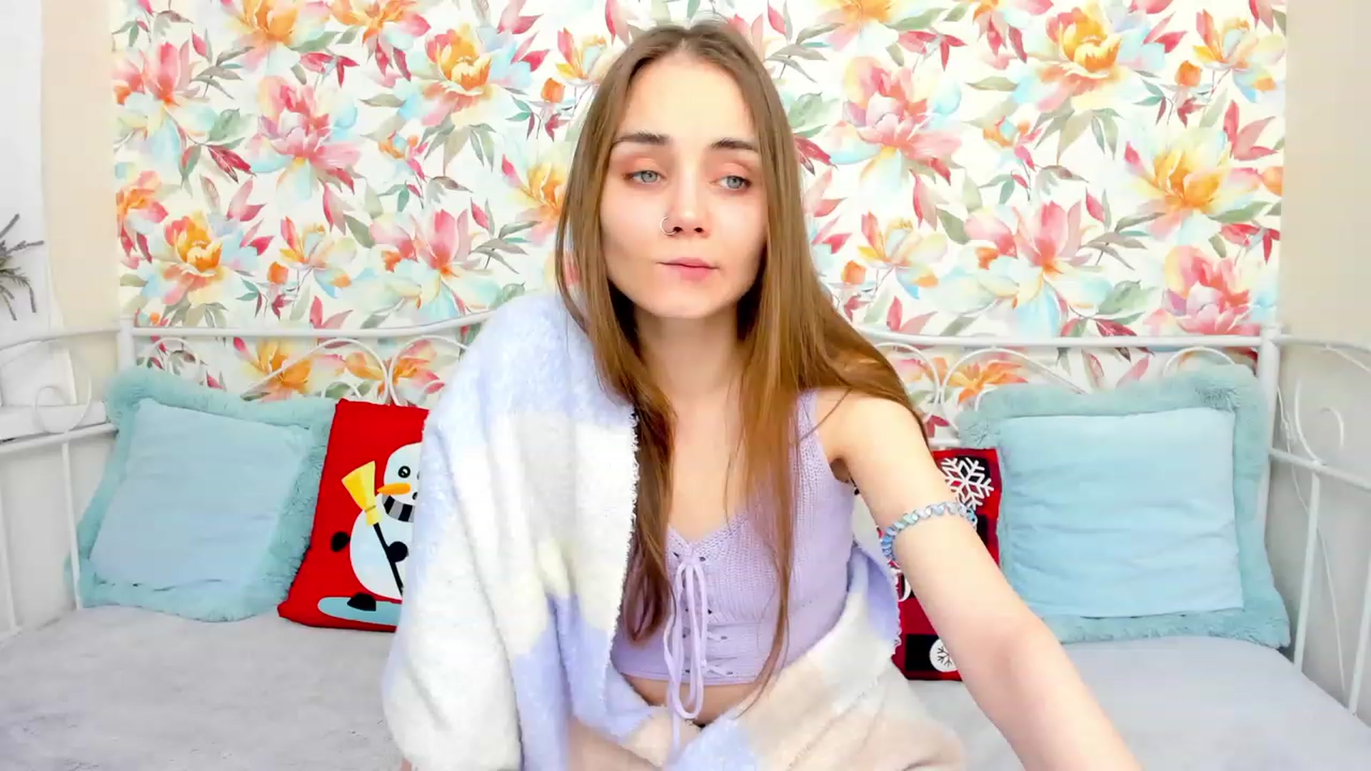 Gallery image thumbnail from IrisAdams's myfreecams stream on, 12/16/2022, 13:54 image 9 of 20