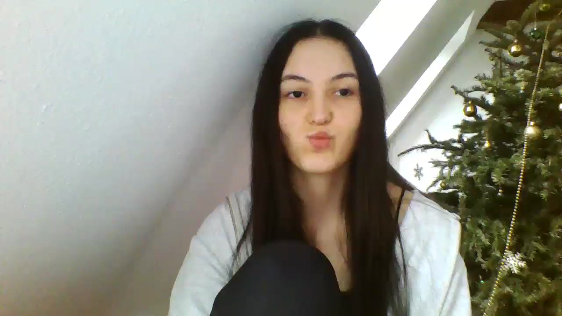Gallery image thumbnail from IrisAmore's myfreecams stream on, 12/29/2024, 14:00 image 17 of 20