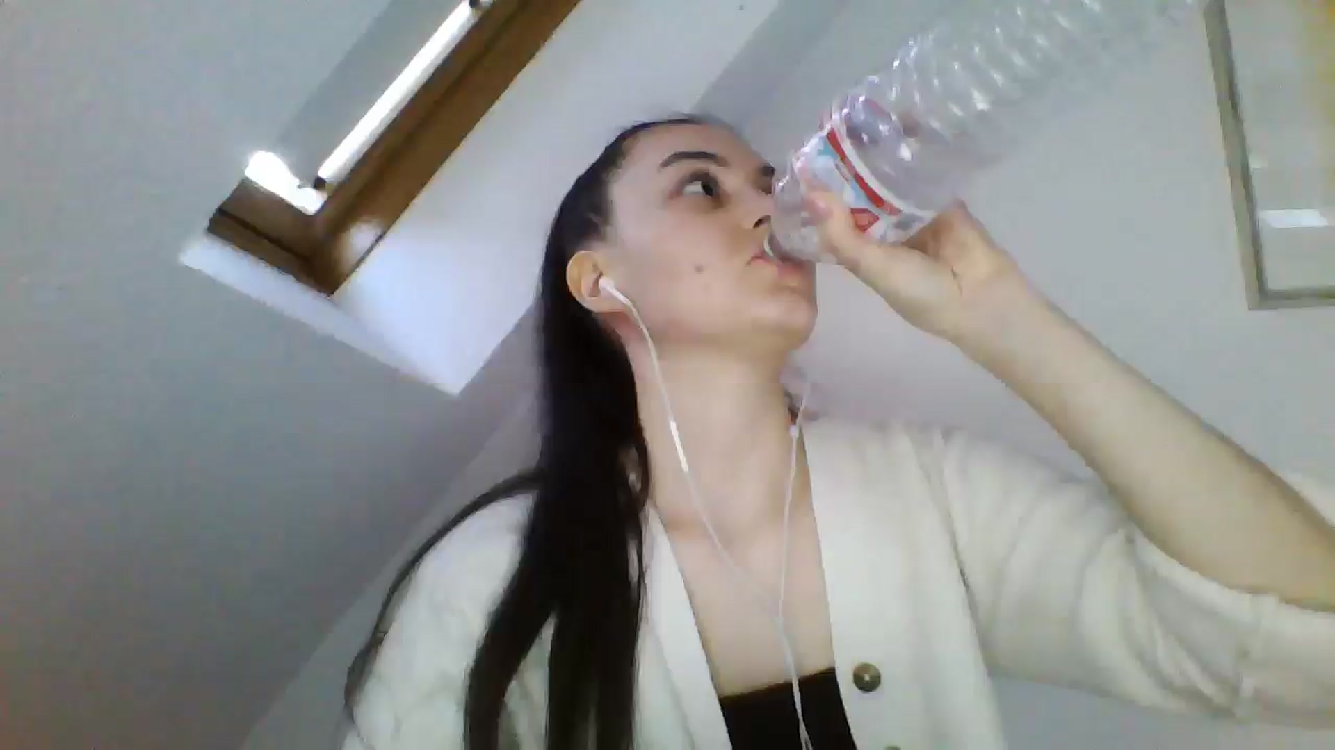 Gallery image thumbnail from IrisAmore's myfreecams stream on, 01/21/2025, 15:57 image 16 of 20