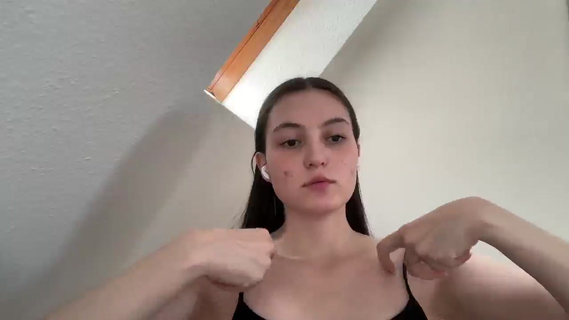 Gallery image thumbnail from IrisAmore's myfreecams stream on, 06/14/2025, 11:01 image 13 of 20
