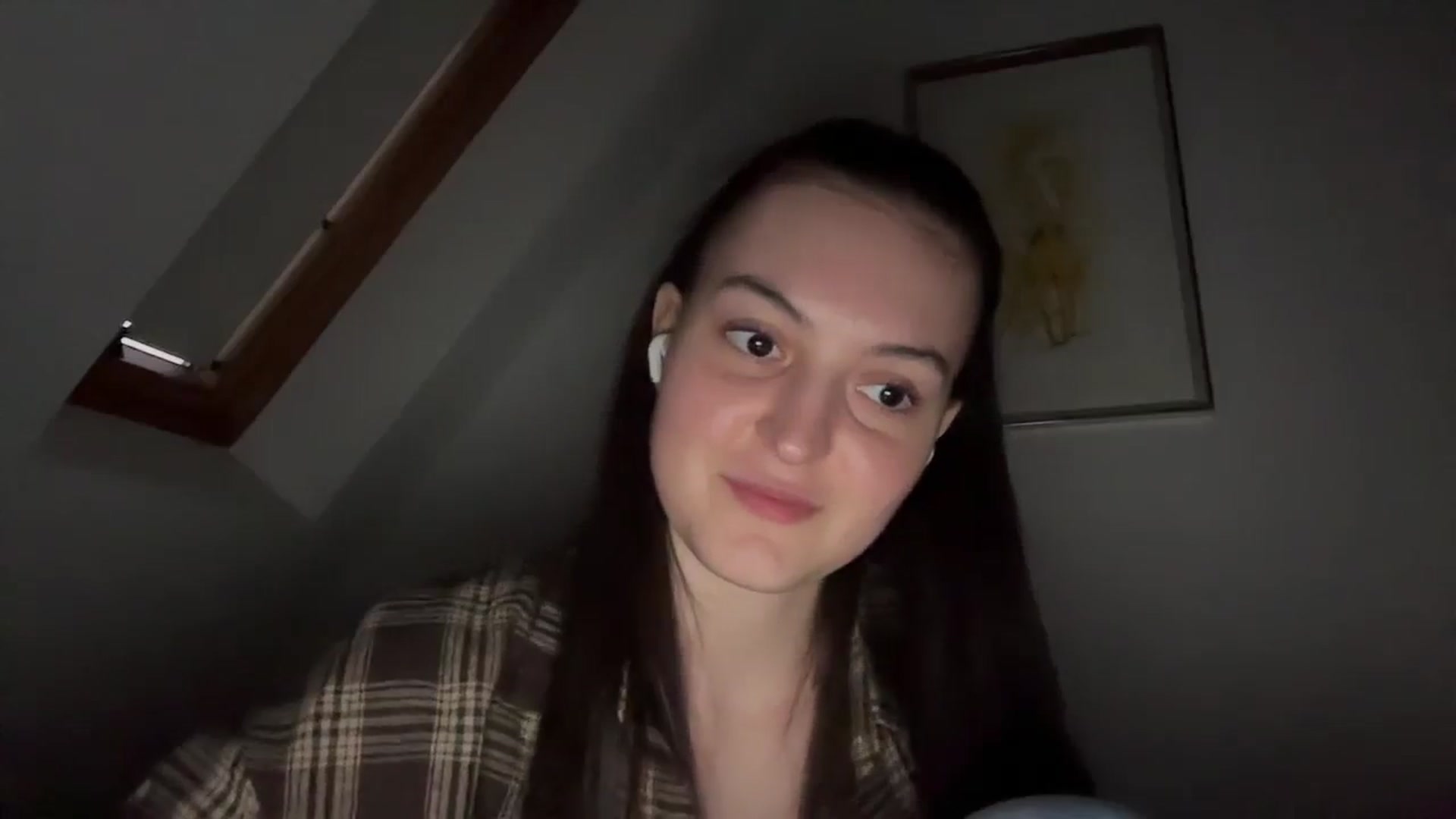 Gallery image thumbnail from IrisAmore's myfreecams stream on, 11/17/2025, 16:21 image 10 of 20