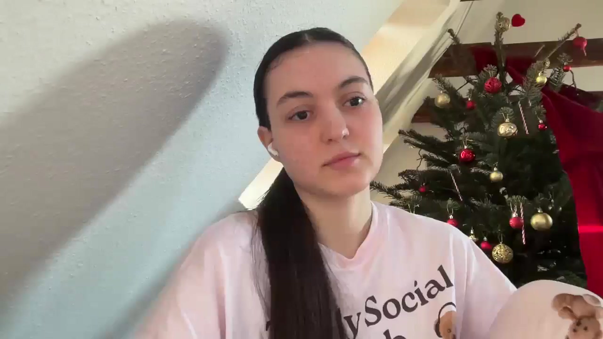 Gallery image thumbnail from IrisAmore's myfreecams stream on, 12/24/2025, 11:22 image 16 of 20