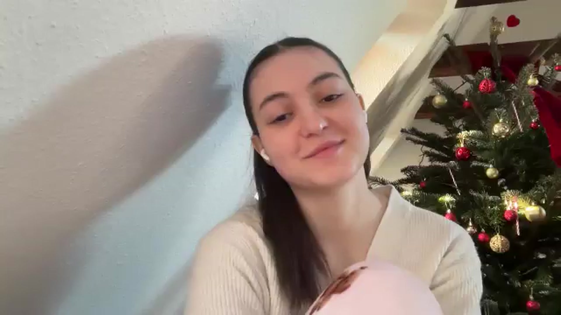 Gallery image thumbnail from IrisAmore's myfreecams stream on, 12/25/2025, 10:07 image 20 of 20