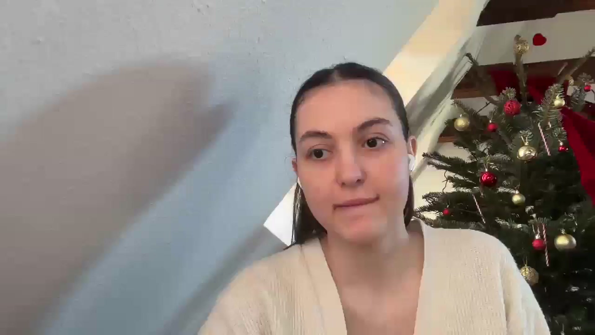 Gallery image thumbnail from IrisAmore's myfreecams stream on, 12/25/2025, 11:51 image 15 of 20