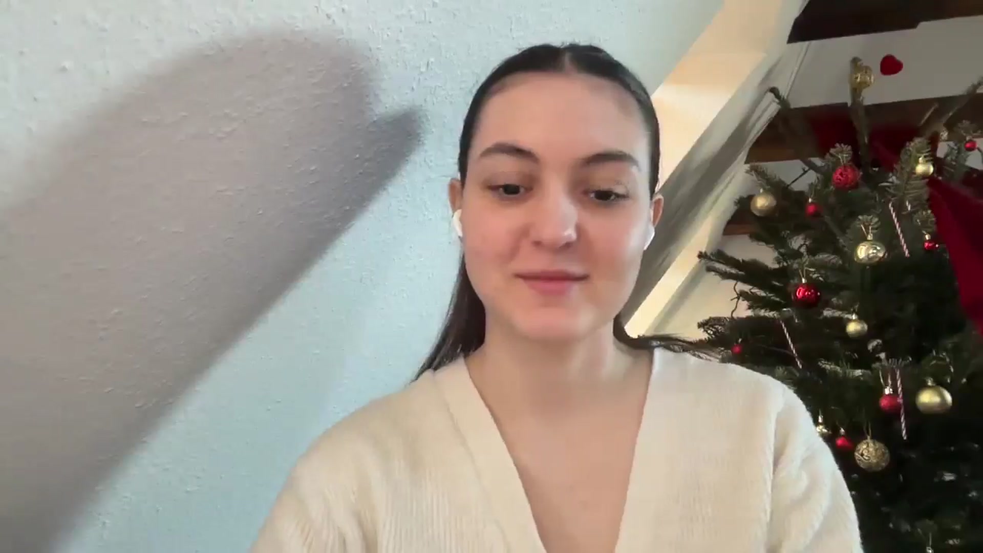 Gallery image thumbnail from IrisAmore's myfreecams stream on, 12/25/2025, 11:51 image 19 of 20