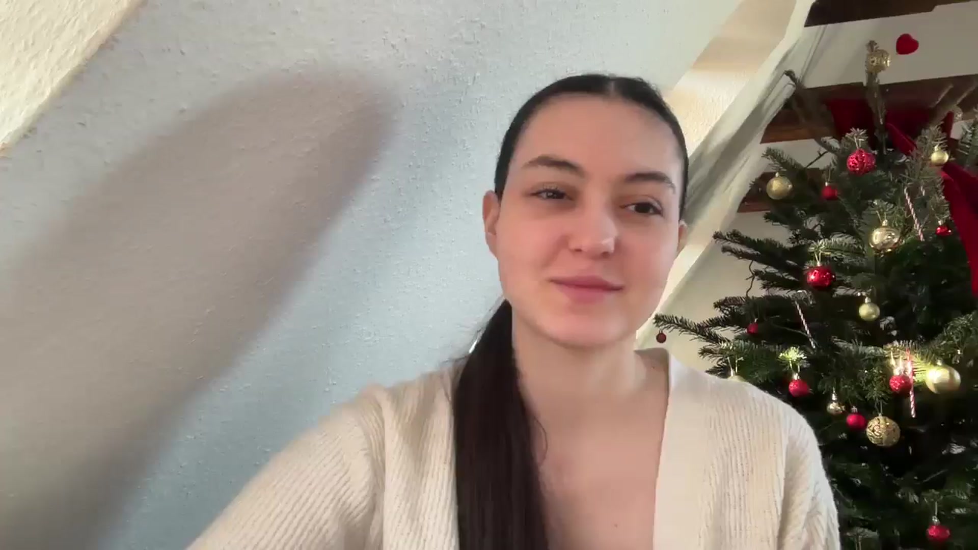 Gallery image thumbnail from IrisAmore's myfreecams stream on, 12/27/2025, 10:43 image 4 of 20