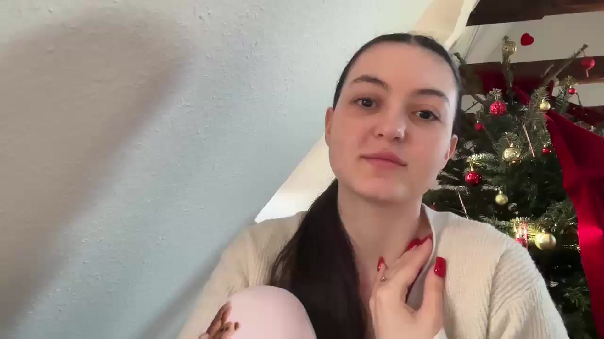 Gallery image thumbnail from IrisAmore's myfreecams stream on, 12/27/2025, 10:43 image 1 of 20