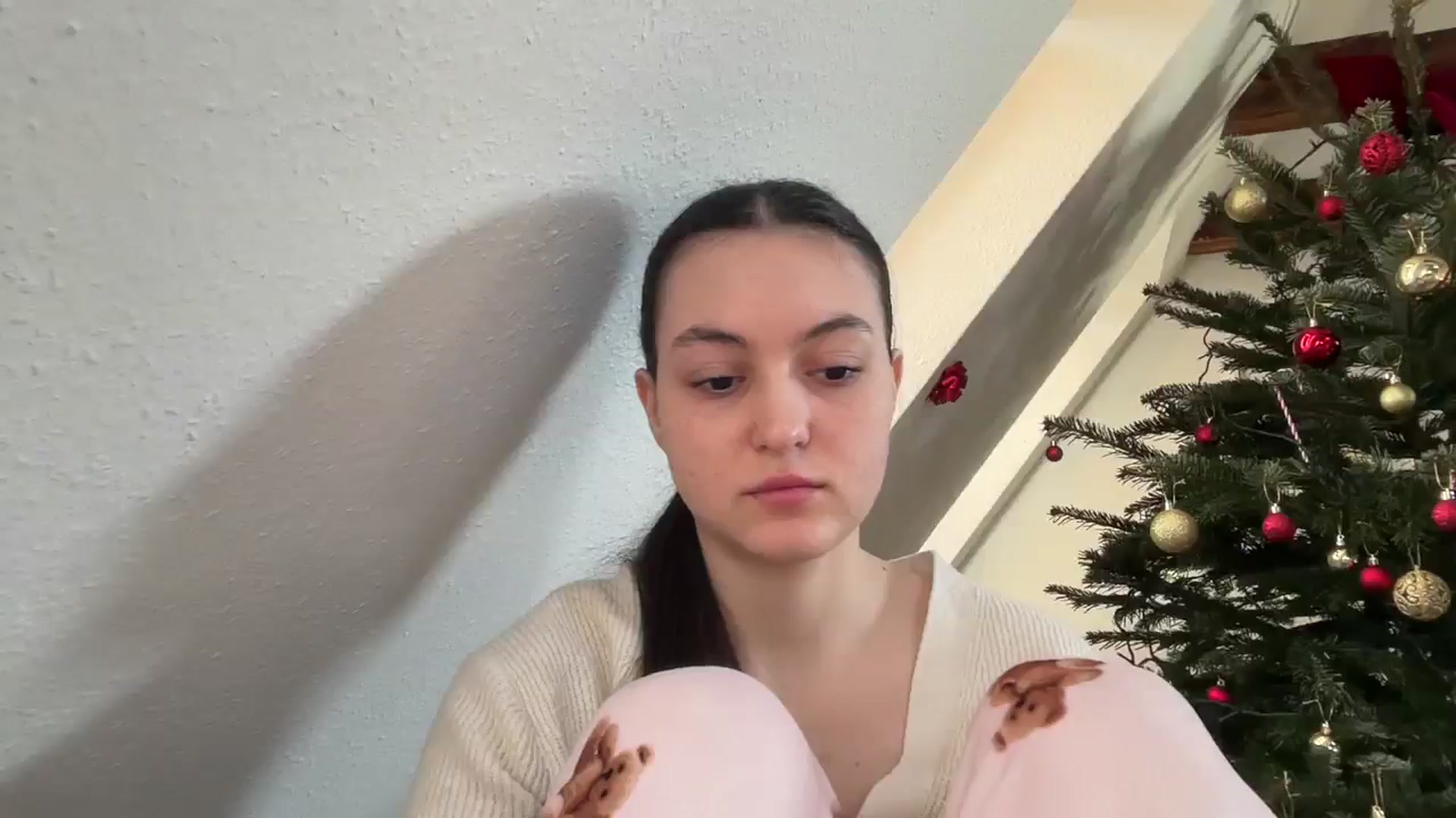 Gallery image thumbnail from IrisAmore's myfreecams stream on, 12/27/2025, 11:37 image 17 of 20