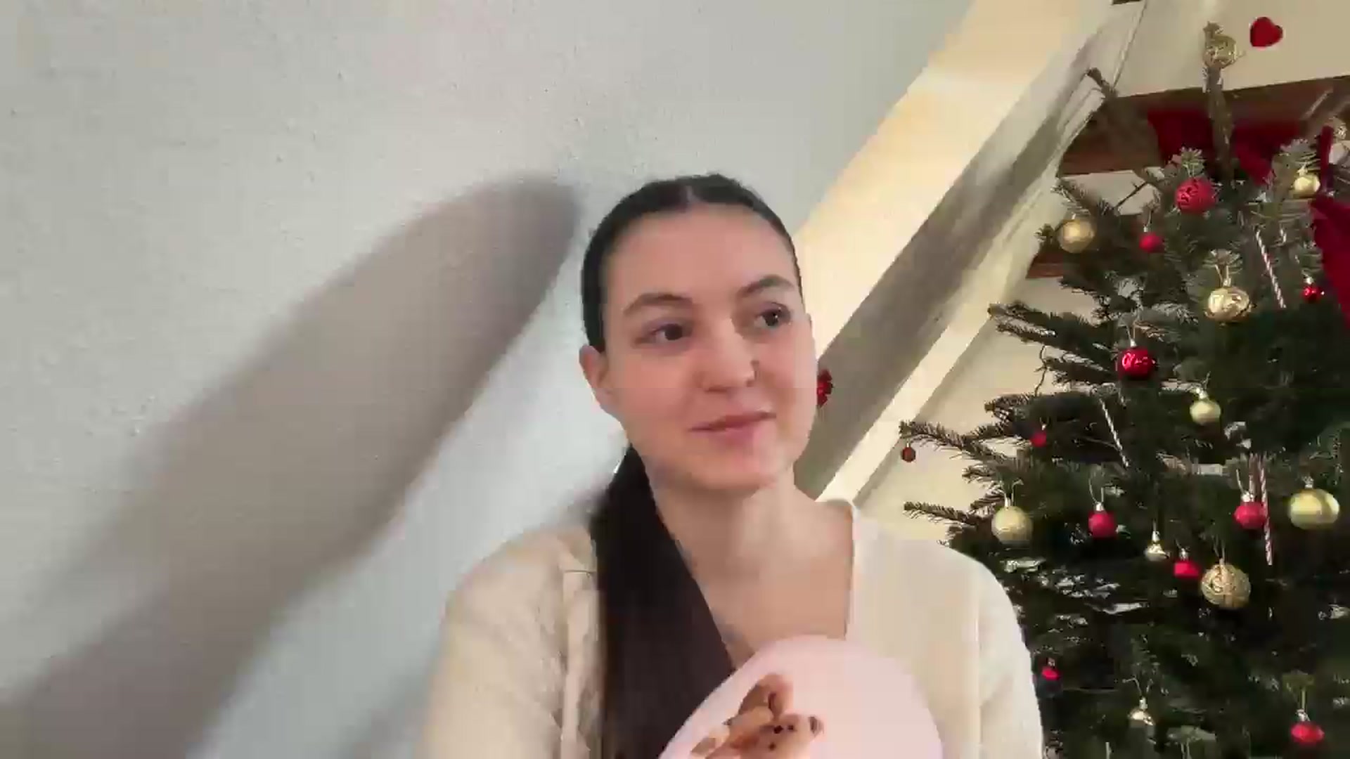 Gallery image thumbnail from IrisAmore's myfreecams stream on, 12/27/2025, 11:37 image 12 of 20