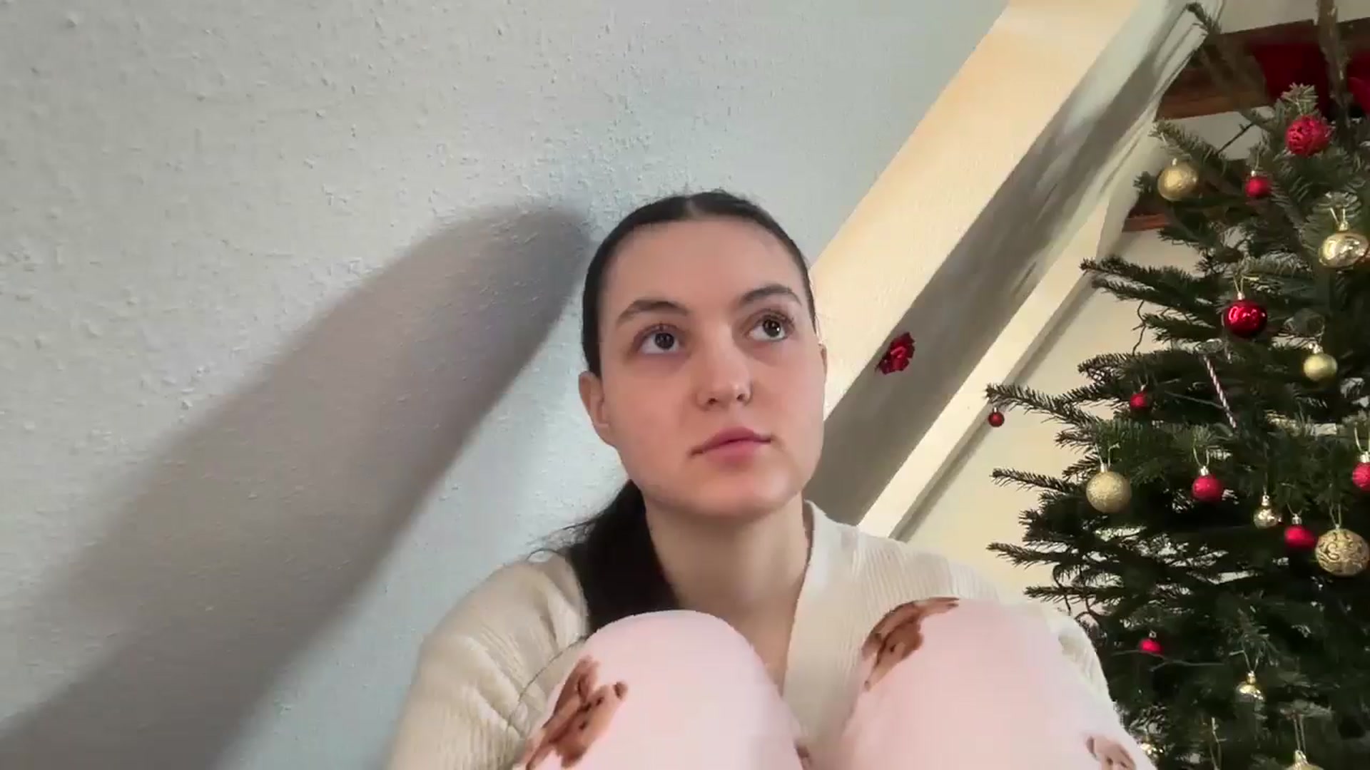 Gallery image thumbnail from IrisAmore's myfreecams stream on, 12/27/2025, 12:01 image 5 of 20