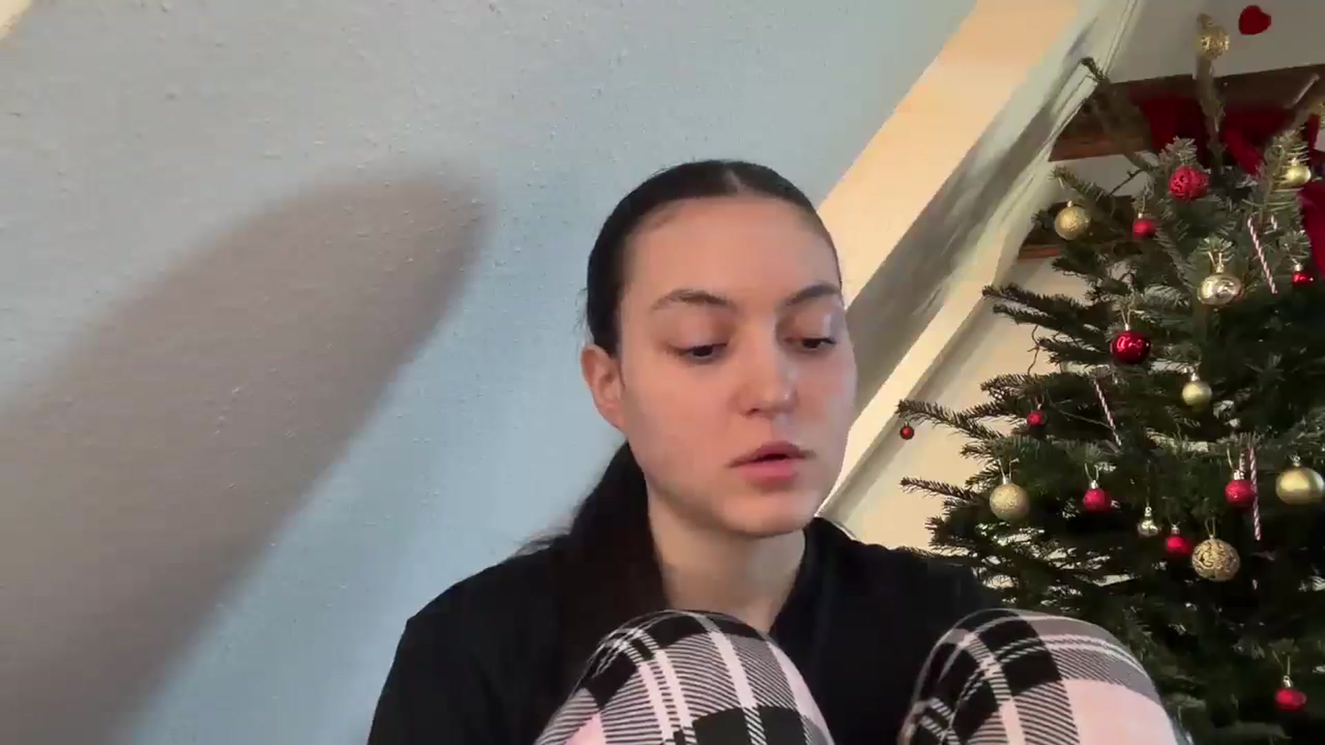 Gallery image thumbnail from IrisAmore's myfreecams stream on, 12/28/2025, 13:13 image 7 of 20