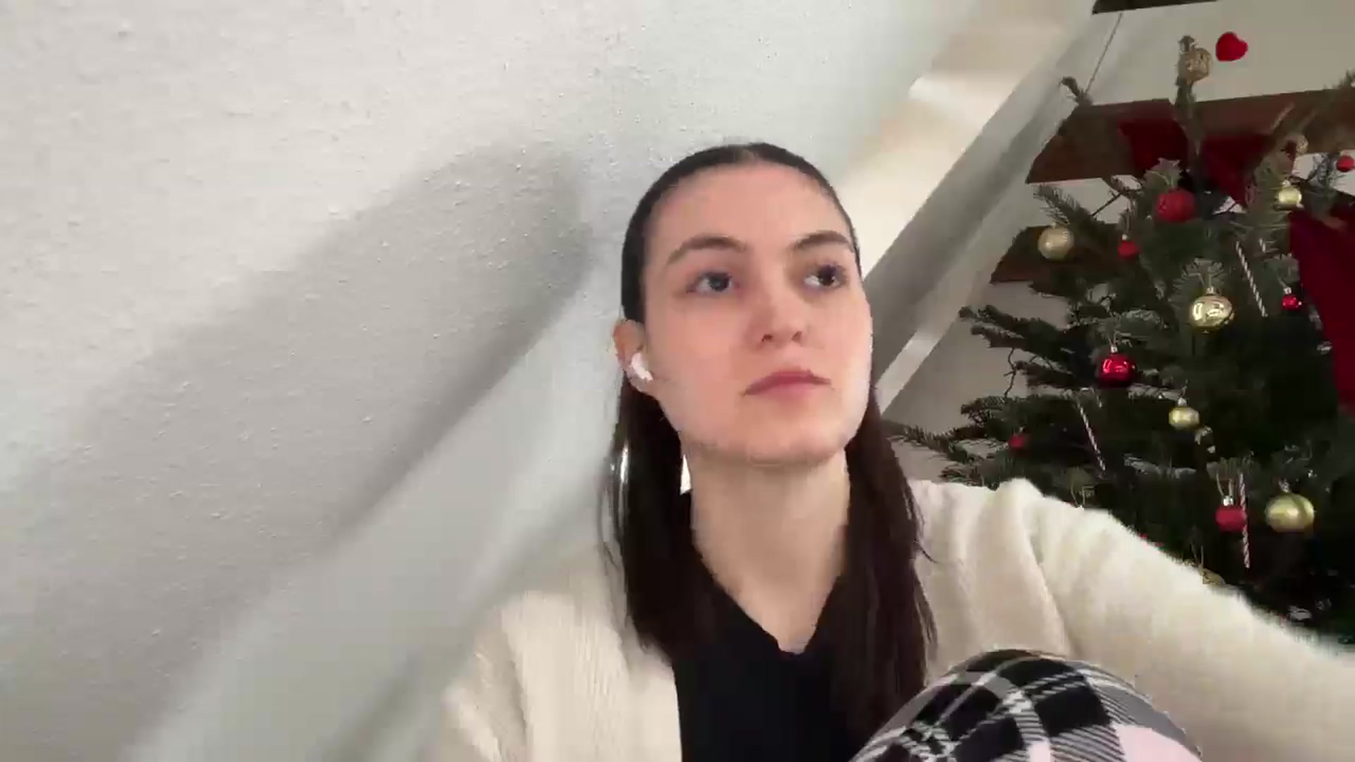 Gallery image thumbnail from IrisAmore's myfreecams stream on, 12/29/2025, 10:54 image 19 of 20