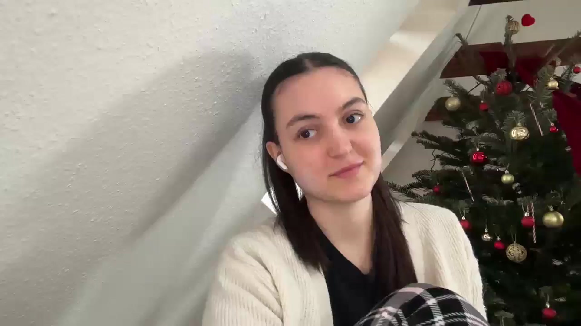 Gallery image thumbnail from IrisAmore's myfreecams stream on, 12/29/2025, 10:54 image 20 of 20