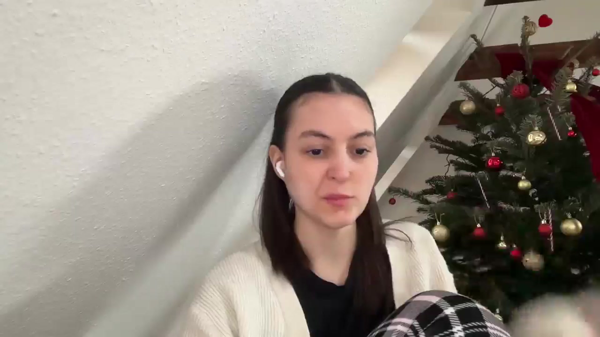 Gallery image thumbnail from IrisAmore's myfreecams stream on, 12/29/2025, 11:31 image 3 of 20