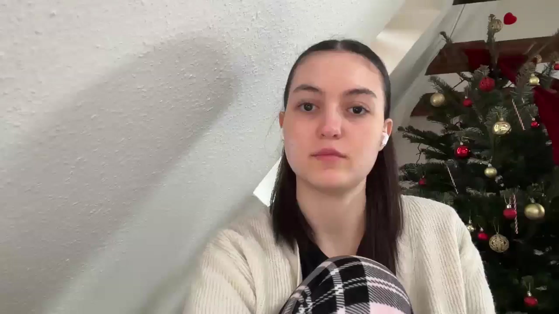 Gallery image thumbnail from IrisAmore's myfreecams stream on, 12/29/2025, 11:31 image 8 of 20