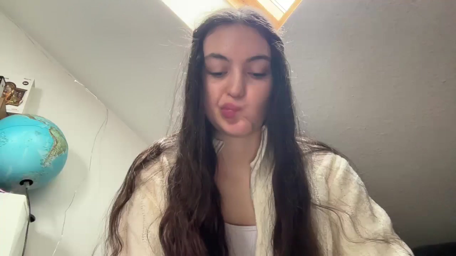 Gallery image thumbnail from IrisAmore's myfreecams stream on, 01/03/2026, 11:18 image 14 of 20