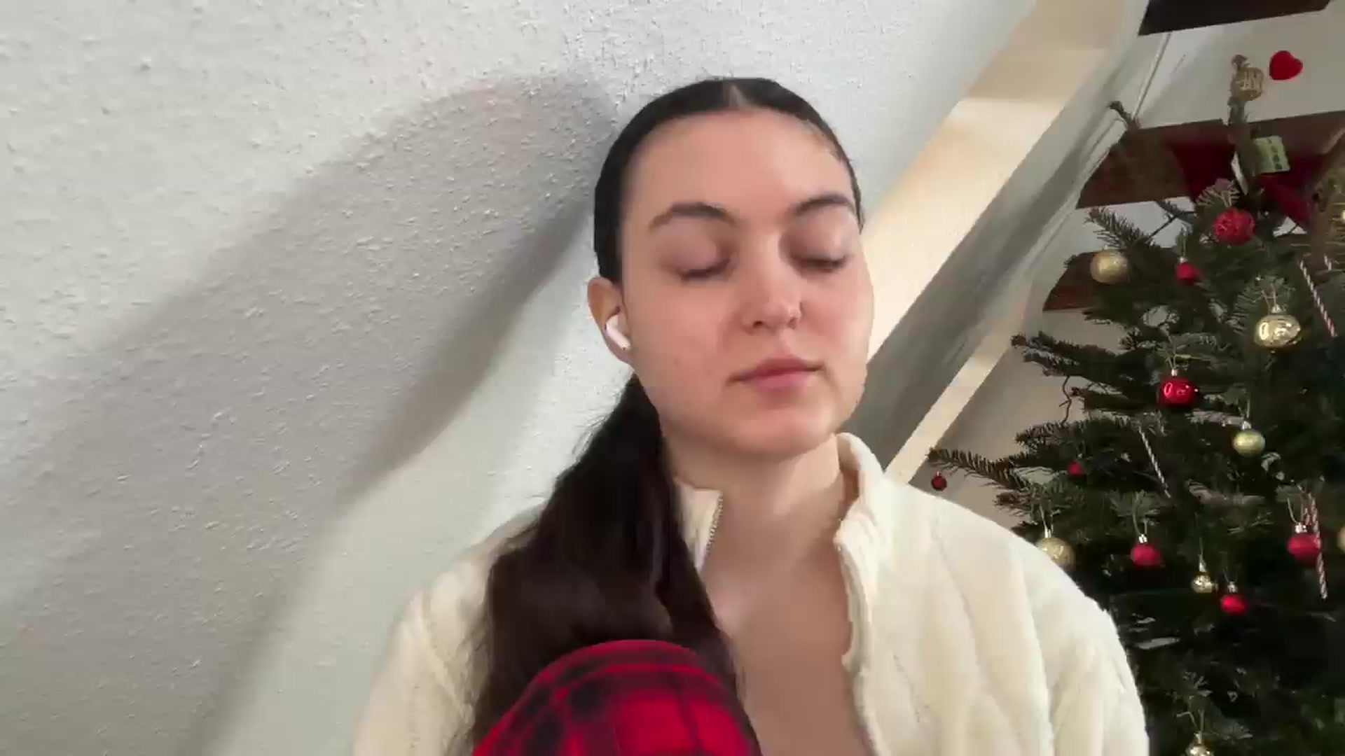 Gallery image thumbnail from IrisAmore's myfreecams stream on, 01/04/2026, 12:28 image 6 of 20