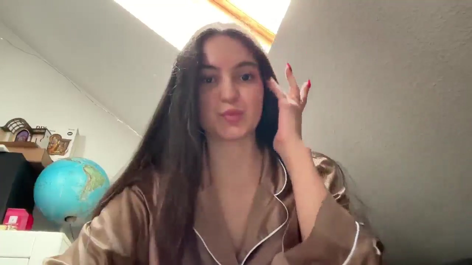 Gallery image thumbnail from IrisAmore's myfreecams stream on, 01/06/2026, 10:23 image 6 of 20