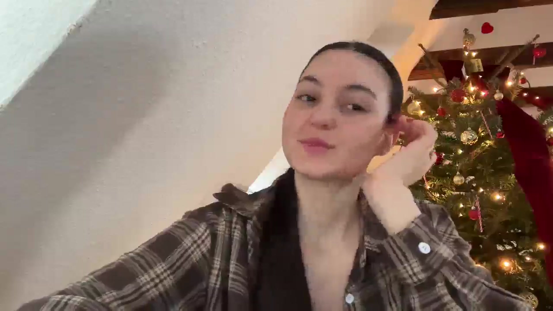 Gallery image thumbnail from IrisAmore's myfreecams stream on, 01/10/2026, 10:36 image 4 of 20