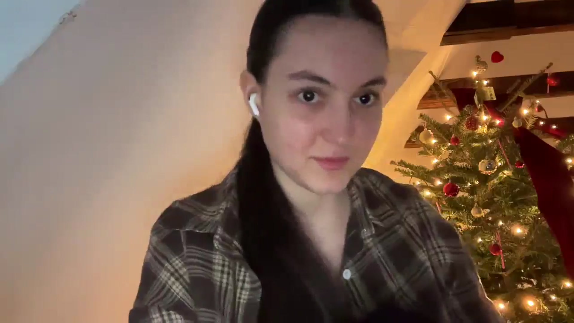Gallery image thumbnail from IrisAmore's myfreecams stream on, 01/10/2026, 16:17 image 14 of 20
