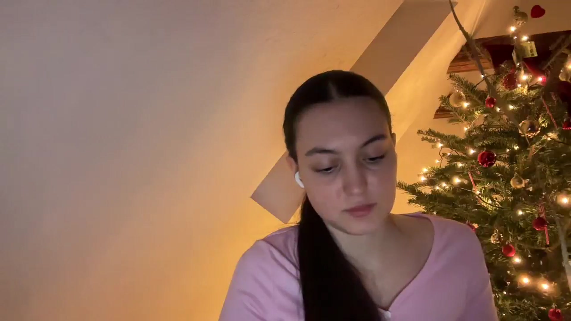 Gallery image thumbnail from IrisAmore's myfreecams stream on, 01/12/2026, 16:02 image 3 of 20