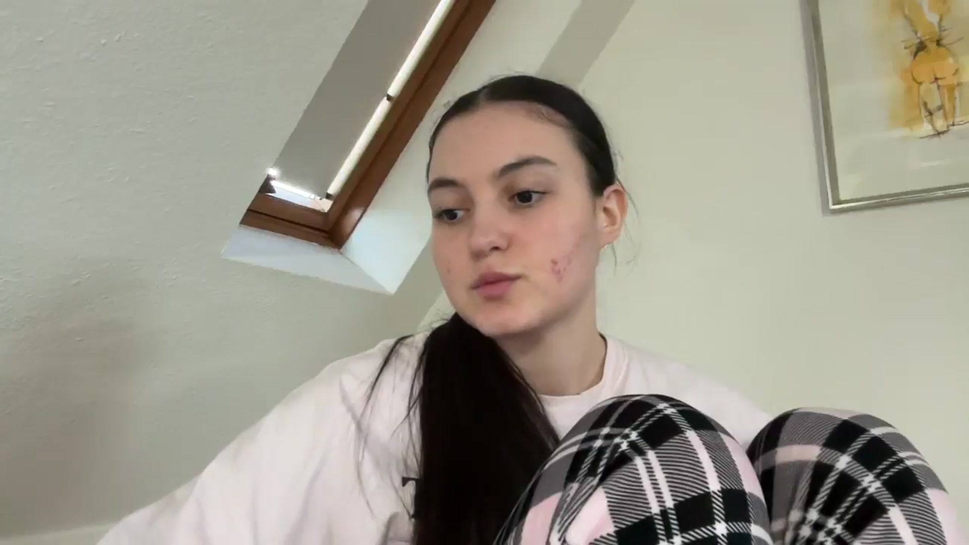 Gallery image thumbnail from IrisAmore's myfreecams stream on, 03/26/2026, 17:48 image 16 of 20