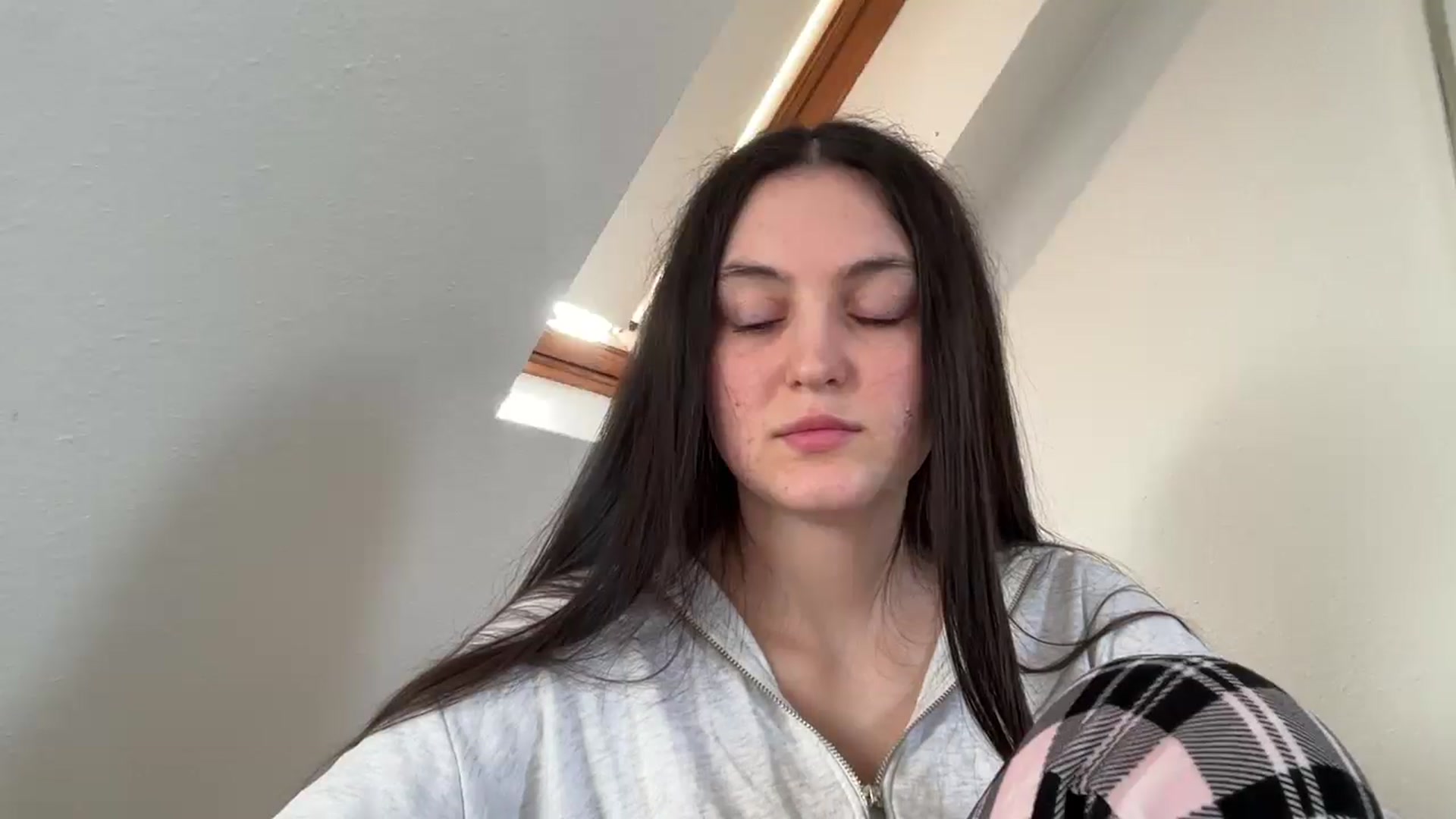 Gallery image thumbnail from IrisAmore's myfreecams stream on, 03/28/2026, 15:03 image 14 of 20