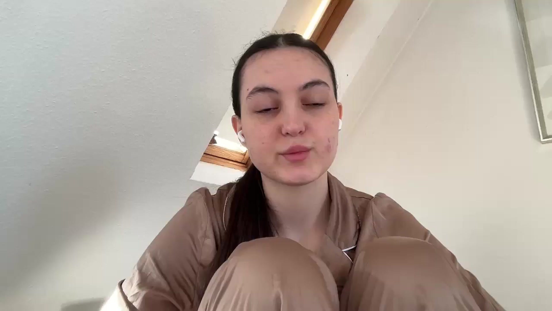 Gallery image thumbnail from IrisAmore's myfreecams stream on, 04/11/2026, 09:23 image 1 of 20