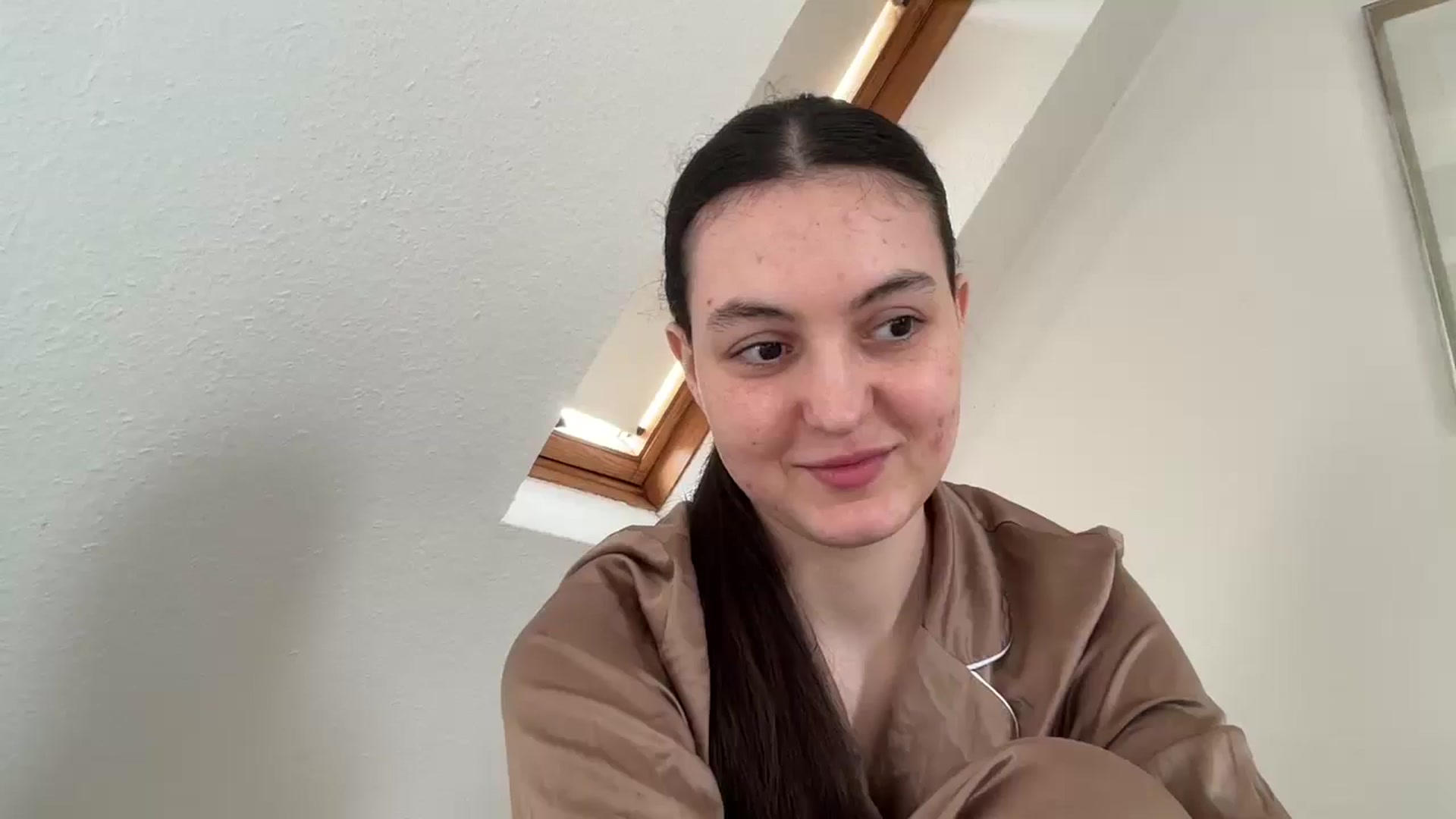 Gallery image thumbnail from IrisAmore's myfreecams stream on, 04/12/2026, 12:09 image 1 of 20