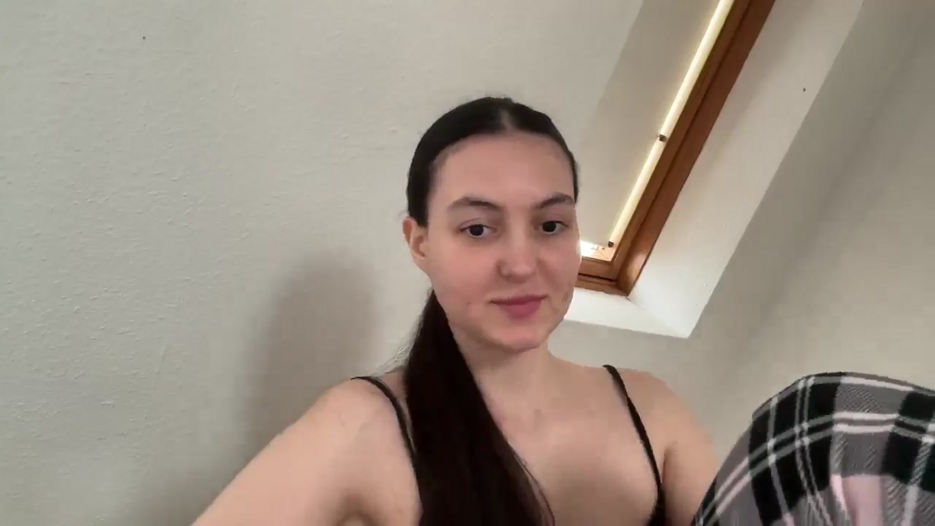 Gallery image thumbnail from IrisAmore's myfreecams stream on, 04/13/2026, 15:11 image 14 of 20