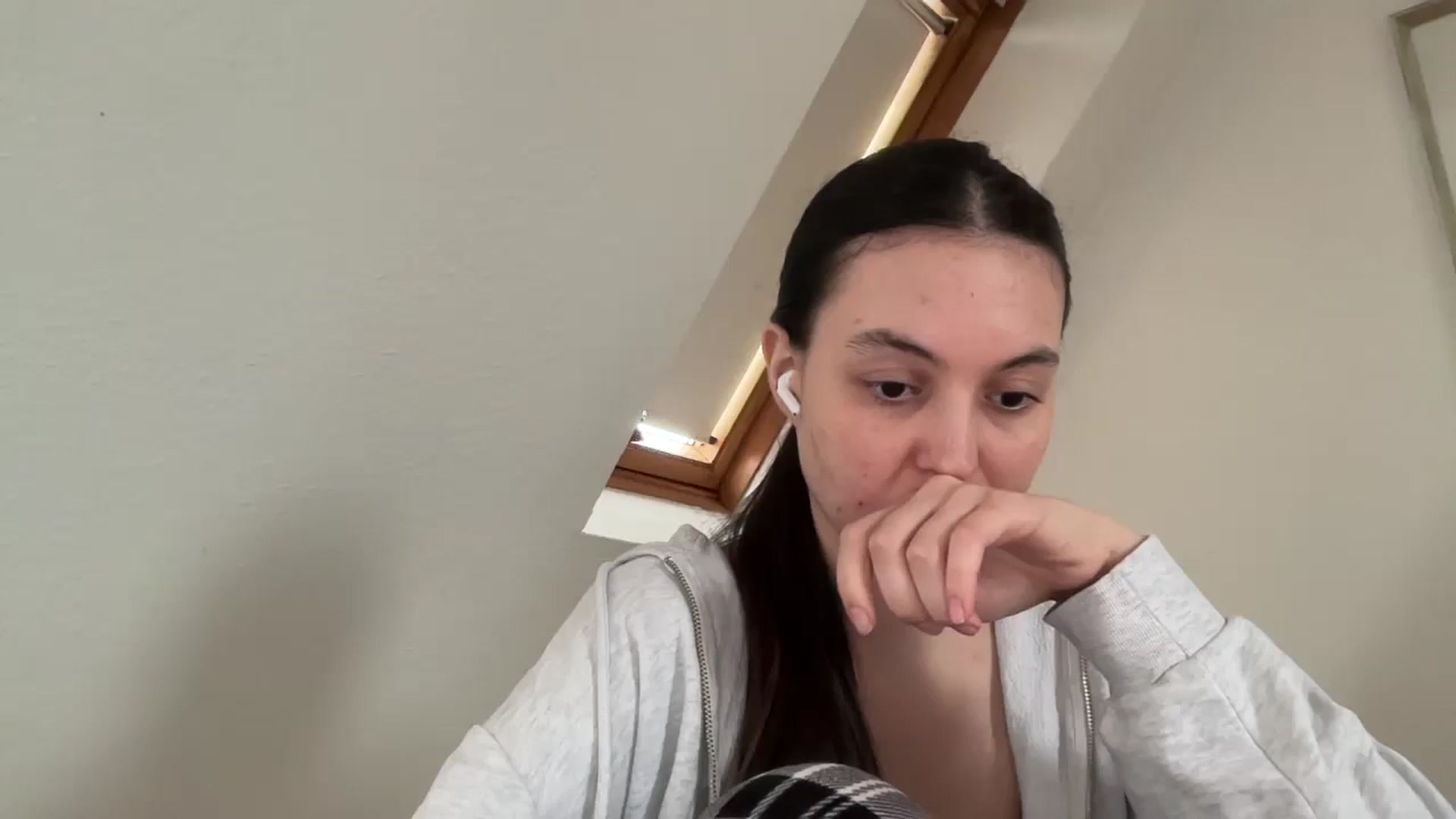 Gallery image thumbnail from IrisAmore's myfreecams stream on, 04/13/2026, 17:32 image 9 of 20