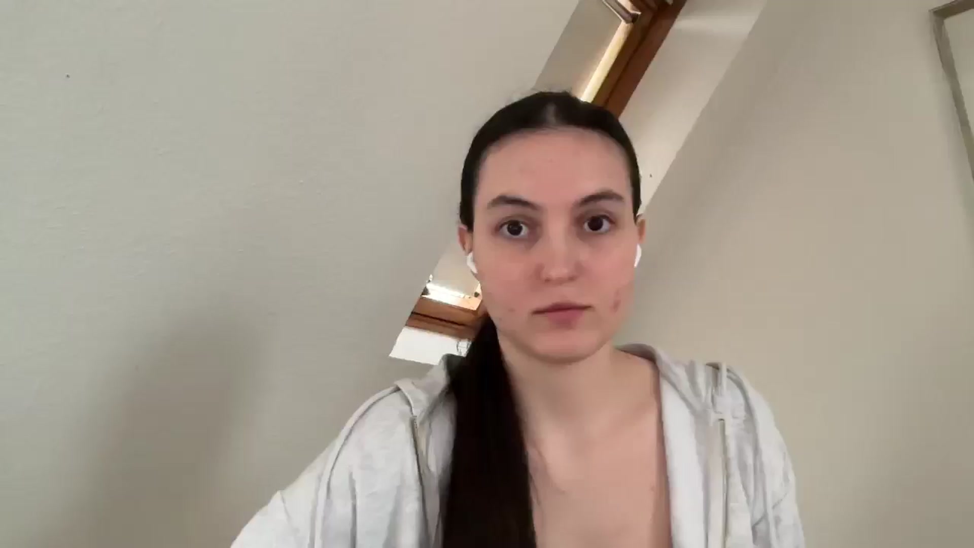 Gallery image thumbnail from IrisAmore's myfreecams stream on, 04/13/2026, 17:32 image 15 of 20