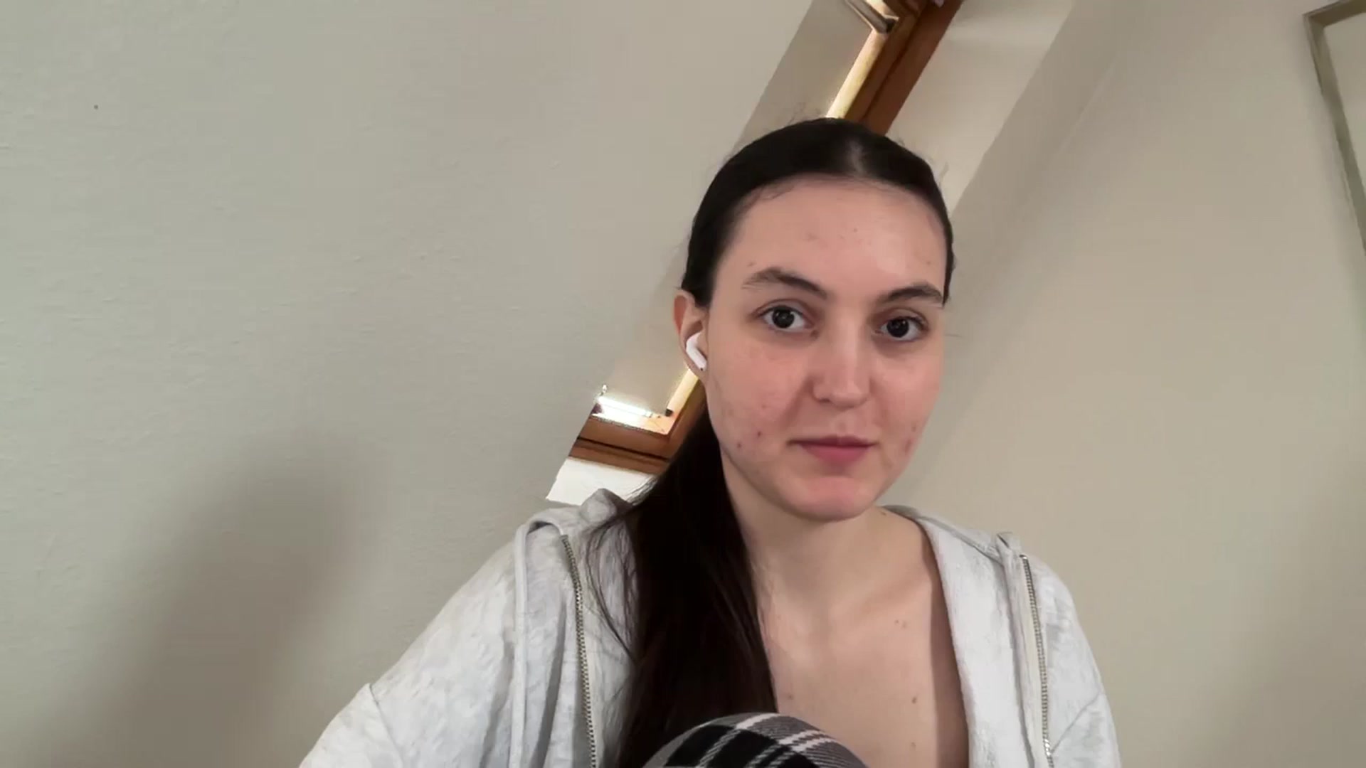 Gallery image thumbnail from IrisAmore's myfreecams stream on, 04/13/2026, 17:32 image 8 of 20