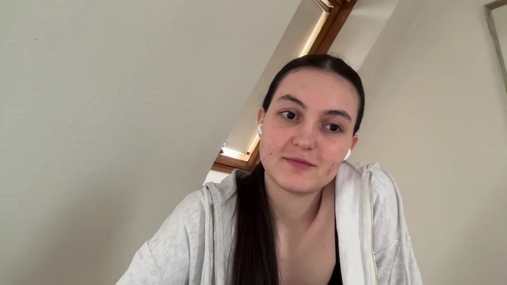 Gallery image thumbnail from IrisAmore's myfreecams stream on, 04/13/2026, 17:32 image 17 of 20