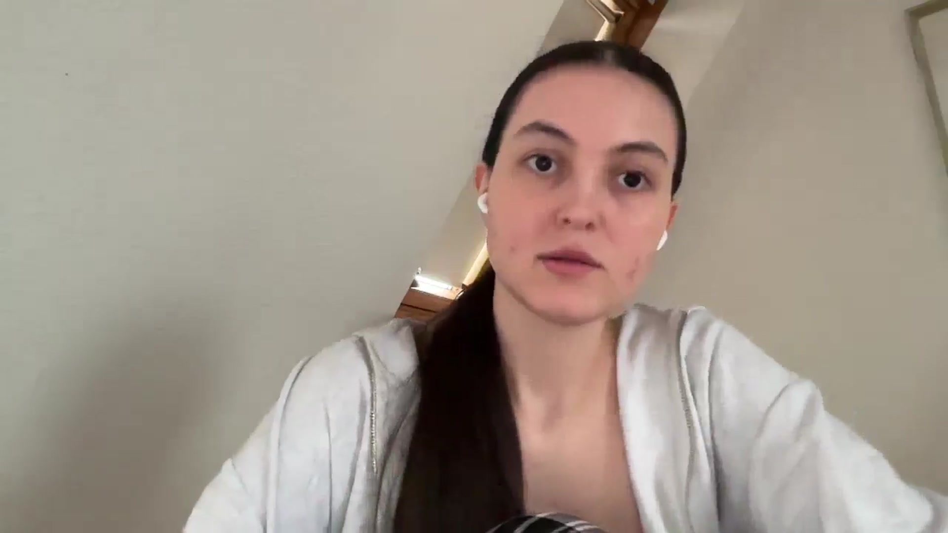Gallery image thumbnail from IrisAmore's myfreecams stream on, 04/13/2026, 17:32 image 12 of 20