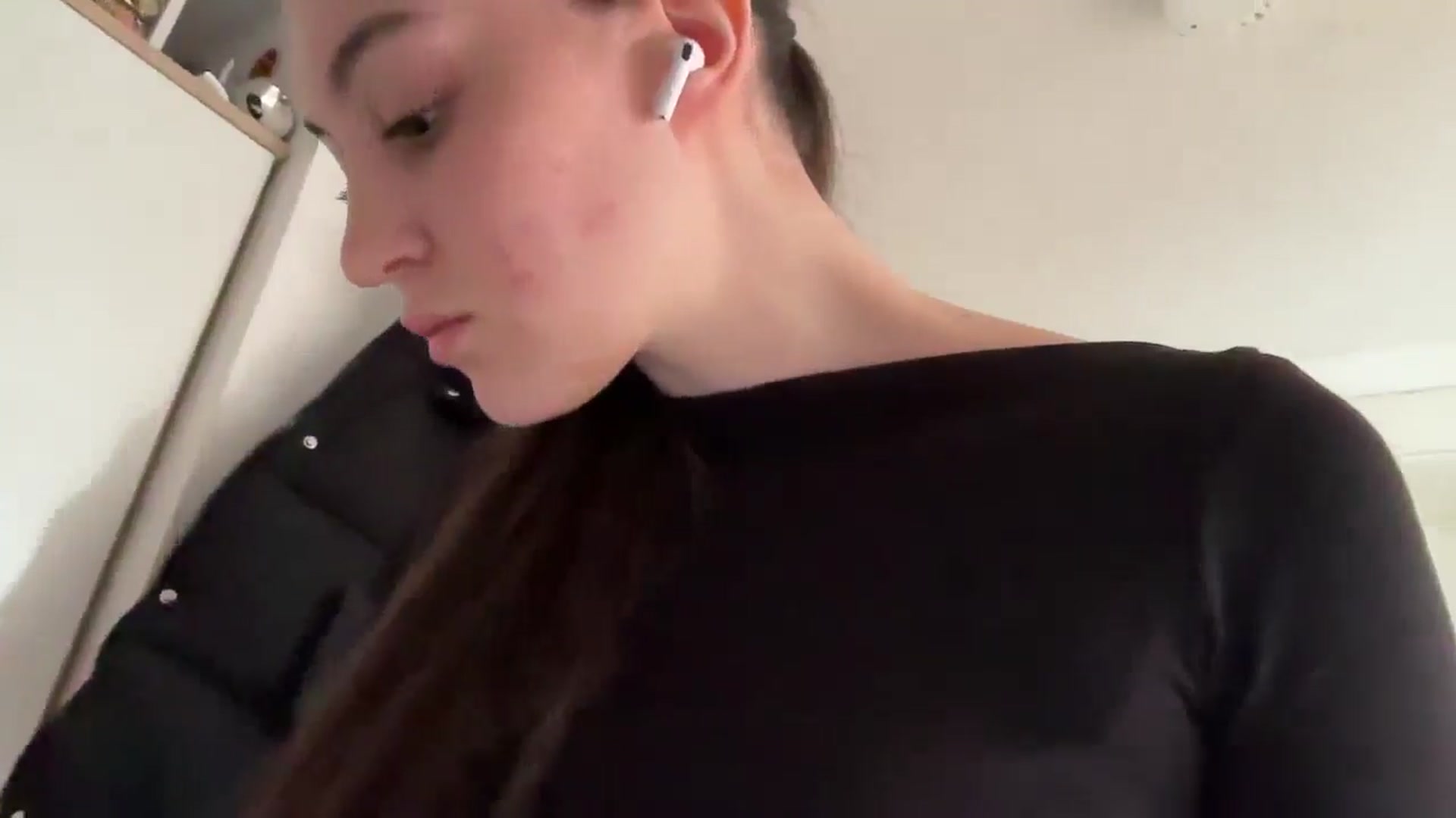 Gallery image thumbnail from IrisAmore's myfreecams stream on, 04/14/2026, 12:01 image 17 of 20