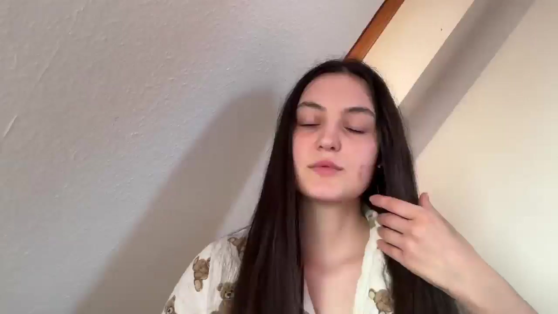 Gallery image thumbnail from IrisAmore's myfreecams stream on, 04/22/2026, 15:31 image 1 of 20