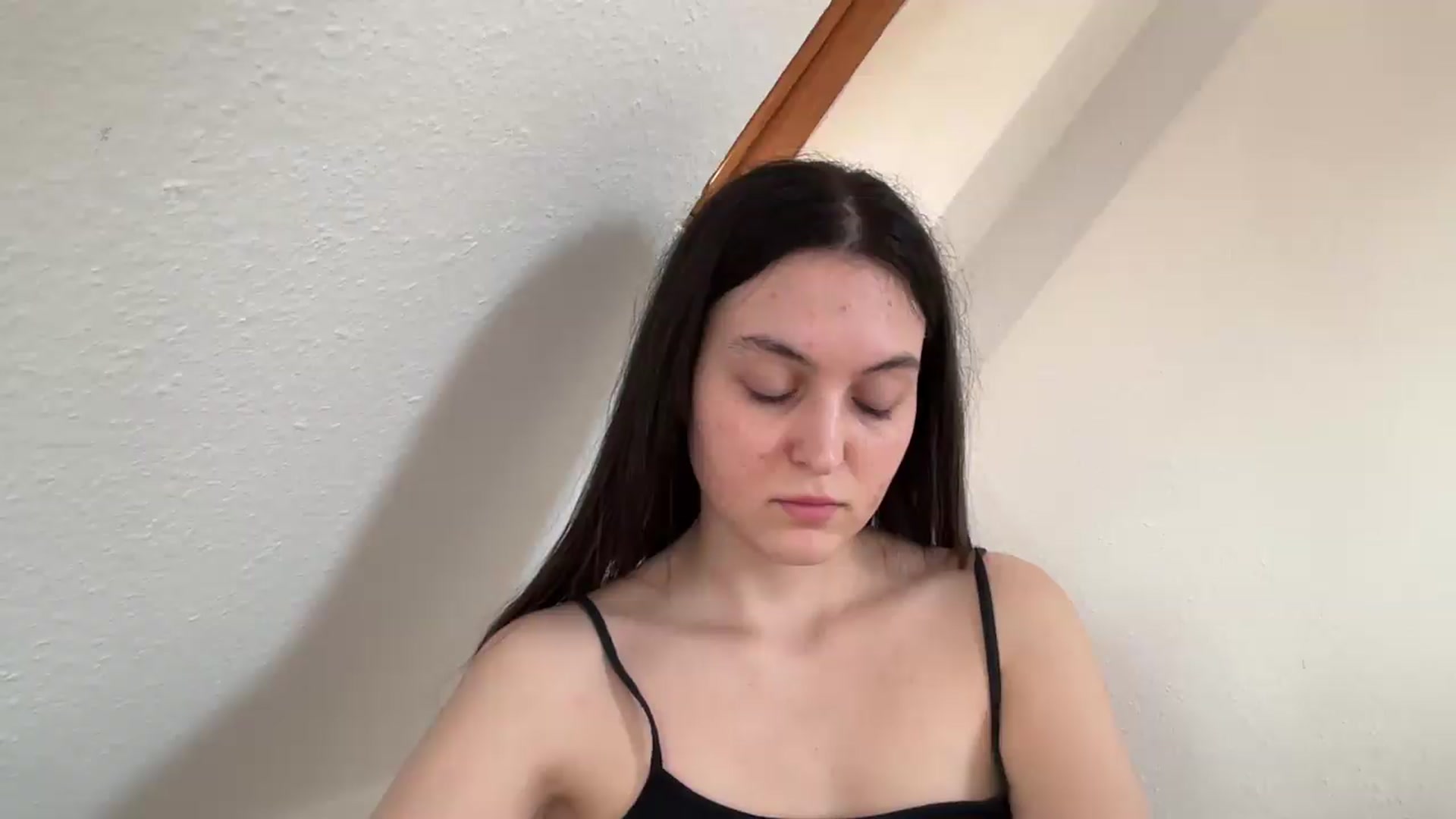 Gallery image thumbnail from IrisAmore's myfreecams stream on, 04/28/2026, 16:01 image 9 of 20