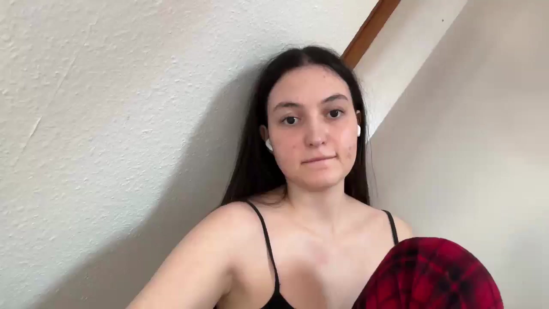 Gallery image thumbnail from IrisAmore's myfreecams stream on, 04/29/2026, 16:33 image 20 of 20