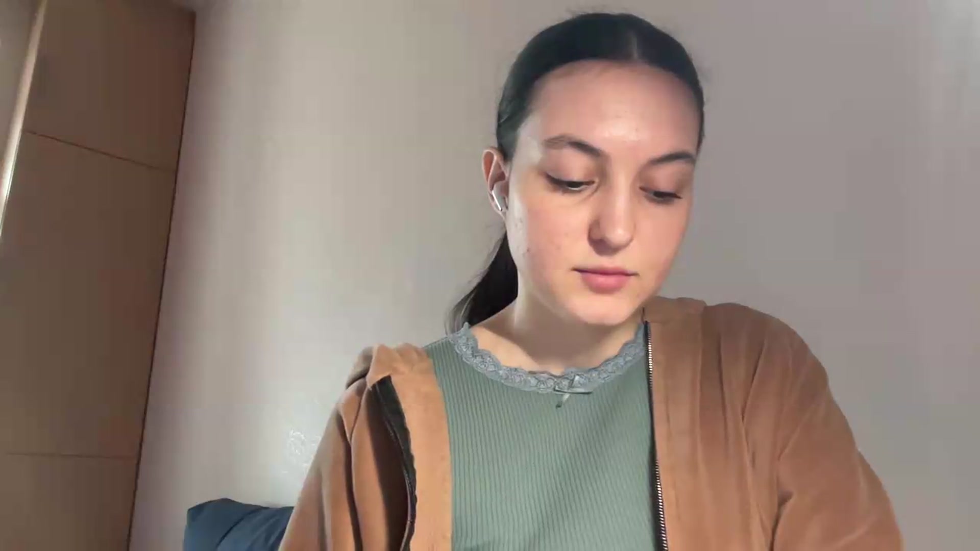 Gallery image thumbnail from IrisAmore's myfreecams stream on, 05/13/2026, 11:31 image 10 of 20