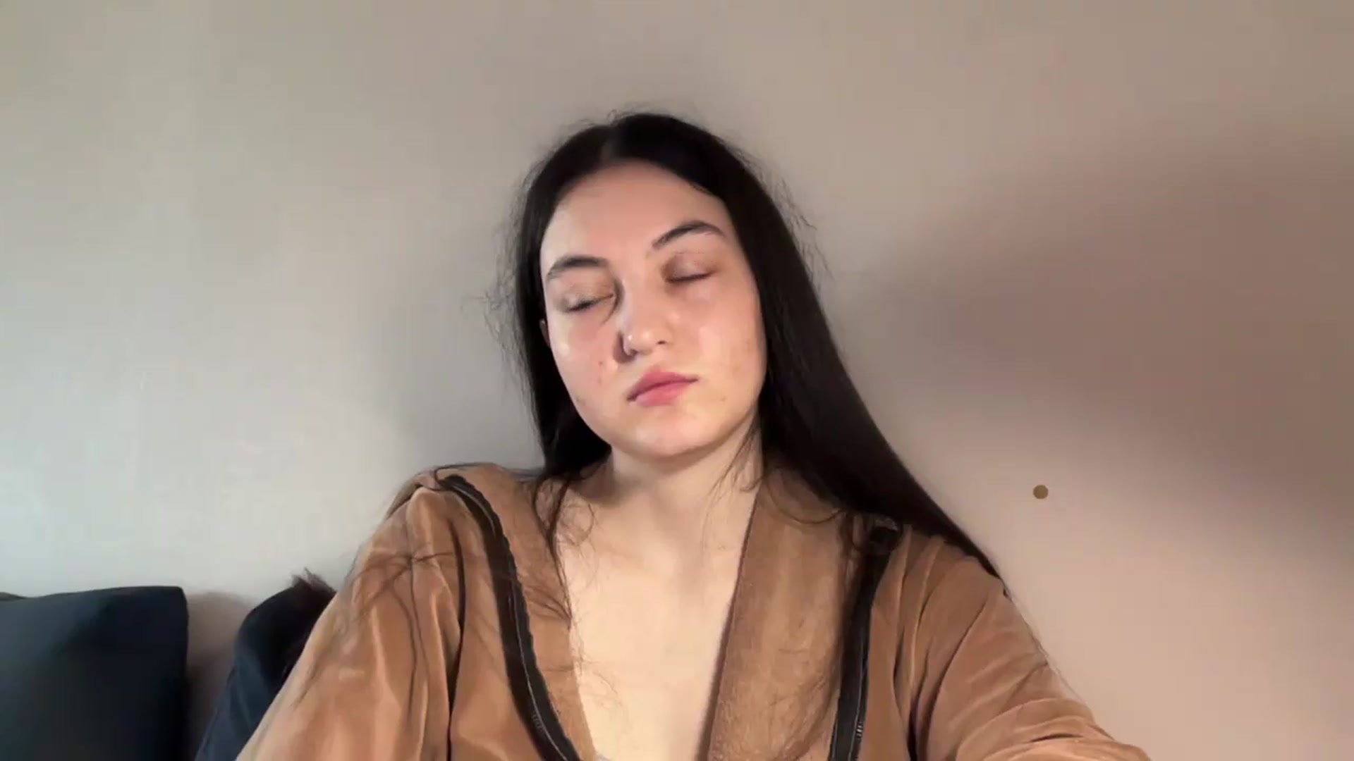 Gallery image thumbnail from IrisAmore's myfreecams stream on, 05/19/2026, 10:01 image 18 of 20