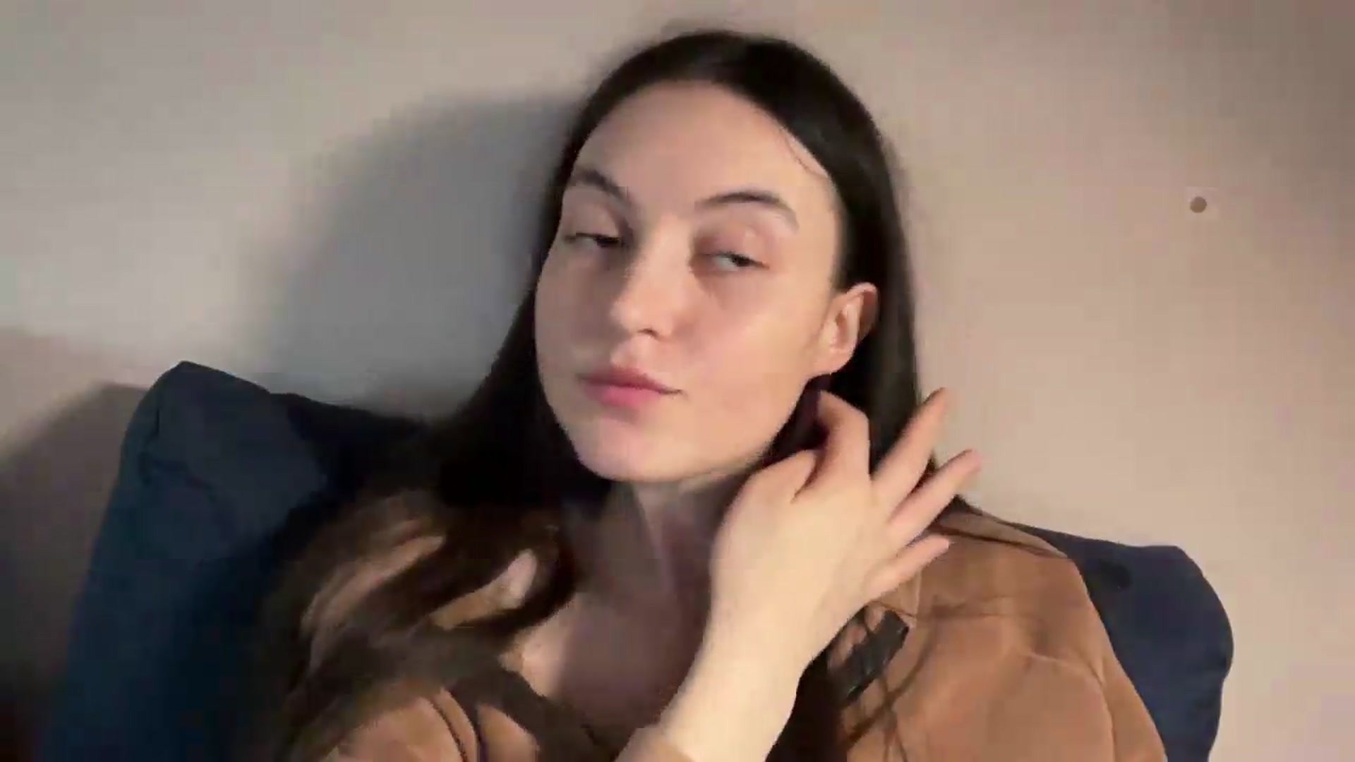 Gallery image thumbnail from IrisAmore's myfreecams stream on, 05/19/2026, 14:02 image 4 of 20