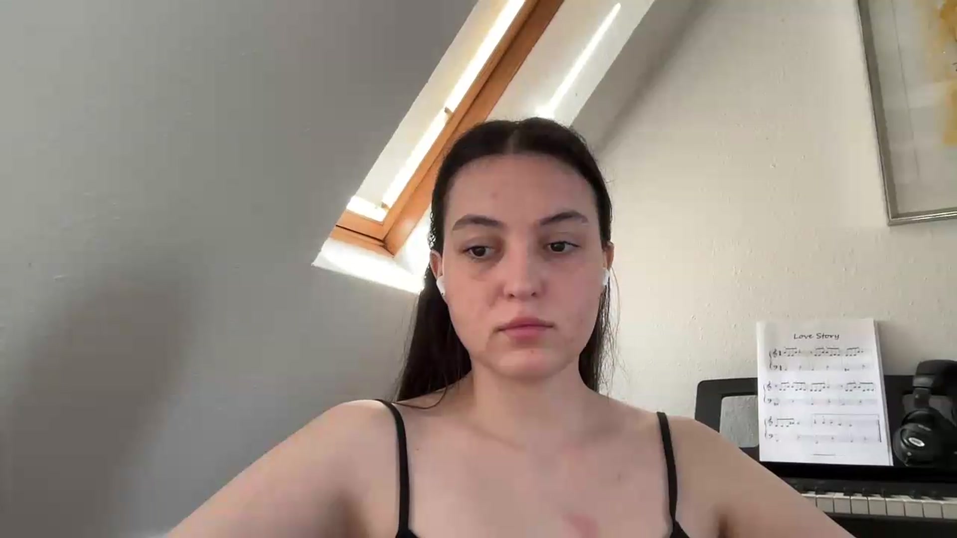 Gallery image thumbnail from IrisAmore's myfreecams stream on, 05/27/2026, 10:01 image 10 of 20